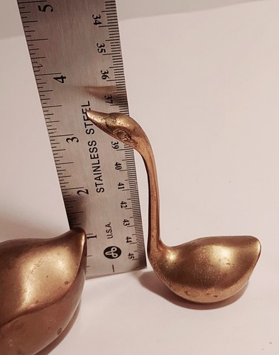 Charming Brass Swan Family Figurines (Set Of 3) - Picture 7 of 11