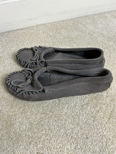 MINNETONKA FRANSEN DAMEN GRAU SLIPPER MOKASSIN FLACHE SOHLE GRÖSSE 7,5 - Bild 2 von 9