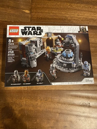 LEGO #75319 Star Wars: The Armorer’s Mandalorian Forge New FREE SHIPPING