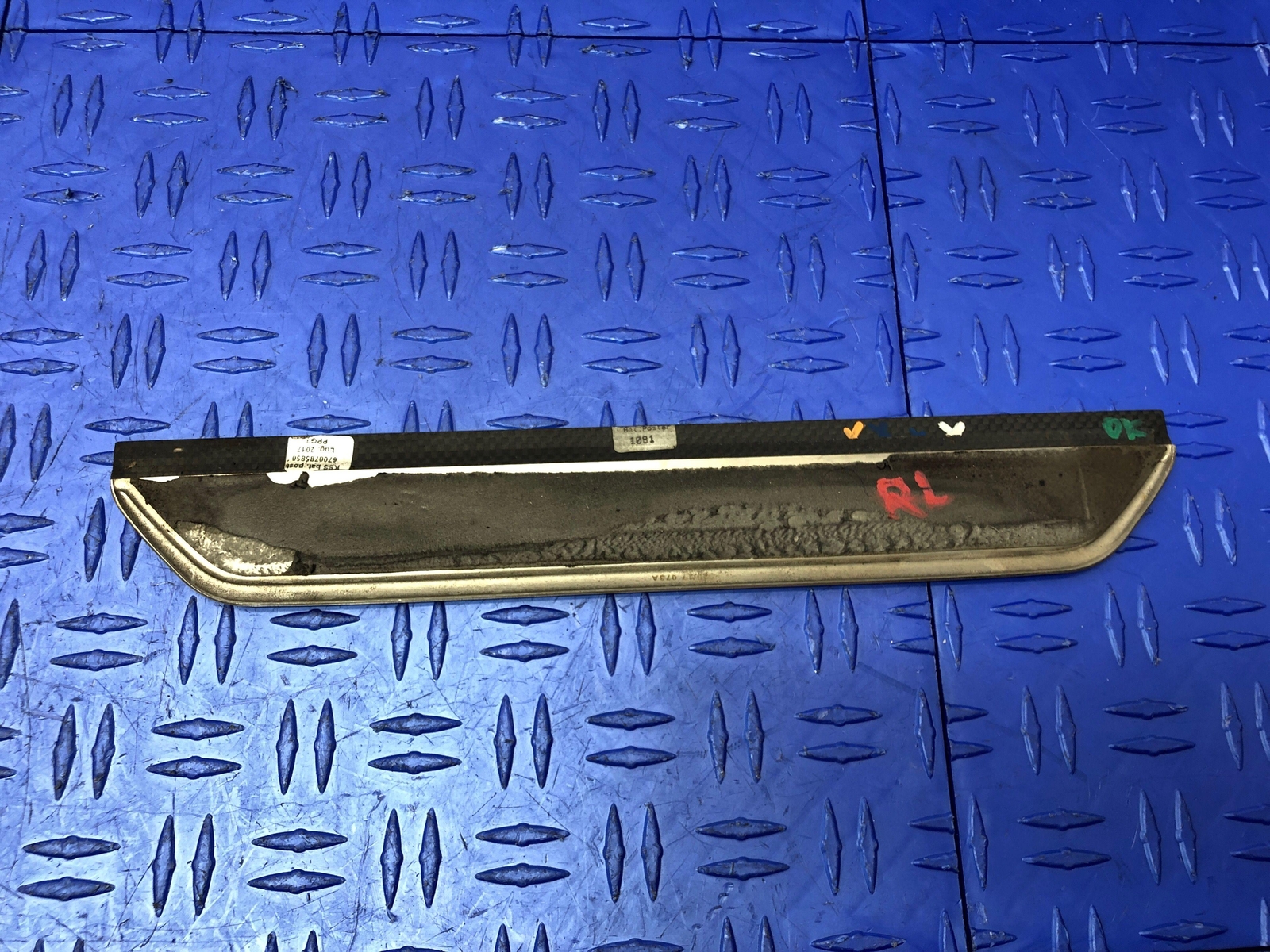 2017-2021 MASERATI QUATTROPORTE LEFT REAR CARBON FIBER SILL PLATE TRIM PANEL OEM