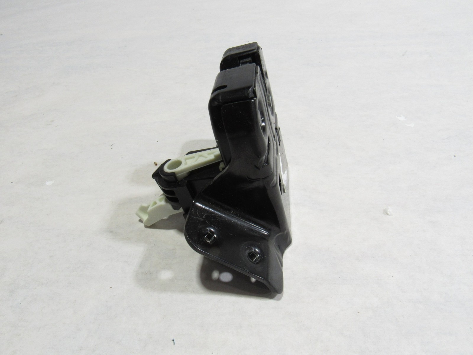 18-21 Aston Martin Vantage 2019 Rear Trunk Hatch Lock Latch Actuator :O