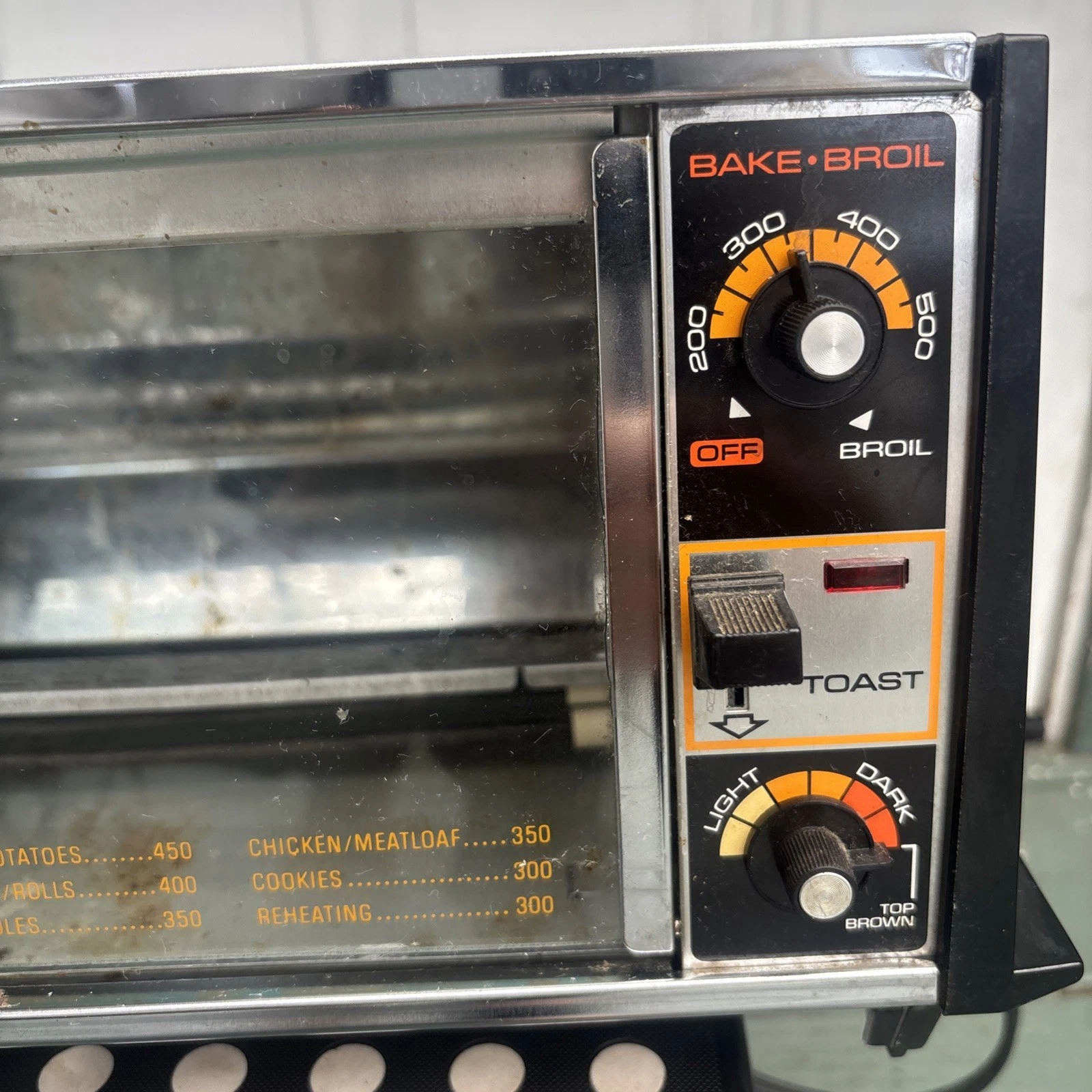 Vintage General Electric A8T 114 Deluxe Toast-R-Oven Chrome Toaster Oven
Opens in a new window or ta