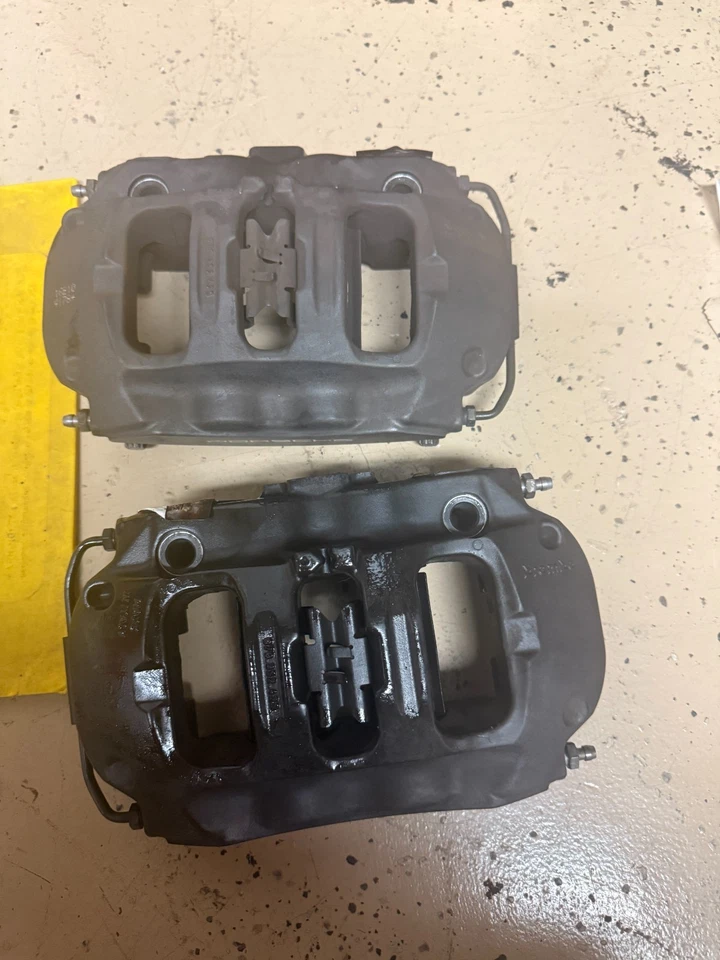 🚘 2017 - 2019 PORSCHE 911 Carrera JUEGO DE PINZAS DE FRENO DELANTERAS Y TRASERAS BREMBO OEM 🔩 Foto 2 de 4