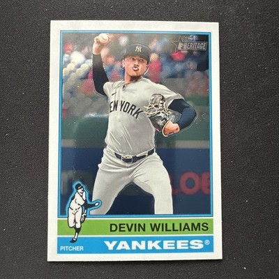 2025 Topps Heritage Chrome Refractor -  #376 - Devin Williams - Yankees