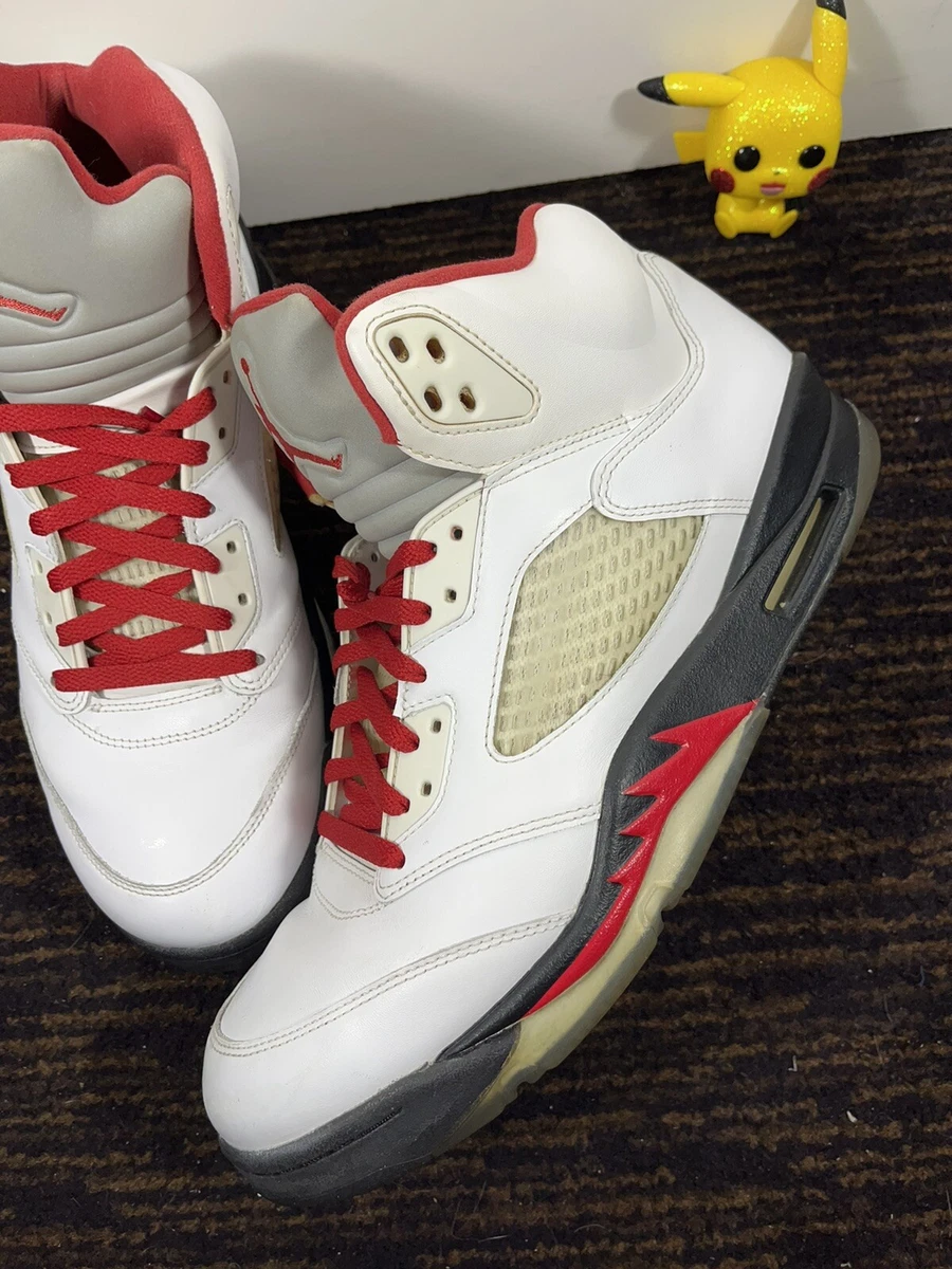 jordan with reflective tongue