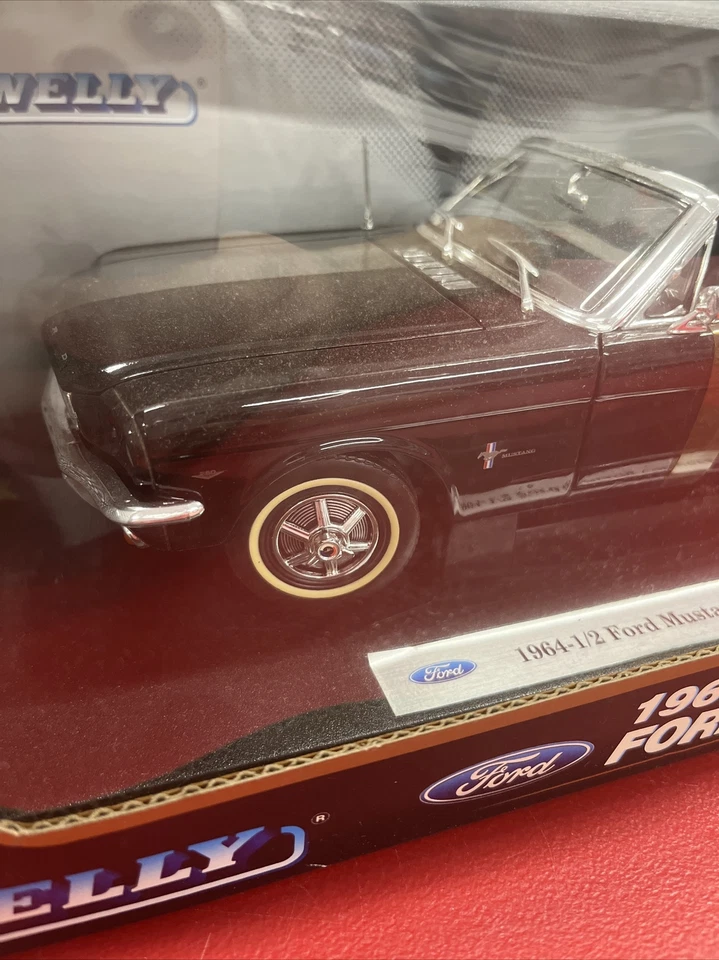 WELLY 1964 1/2 1964.5 FORD MUSTANG CONVERTIBLE BLACK 12519W 1/18 MINT! RARE - Image 2 of 4