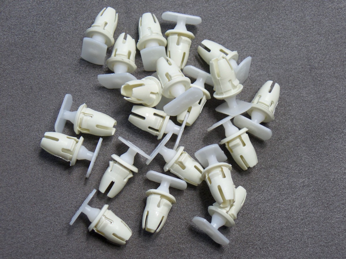 20x Druckknöpfe Clips Befestigung mit Tülle für Mercedes  