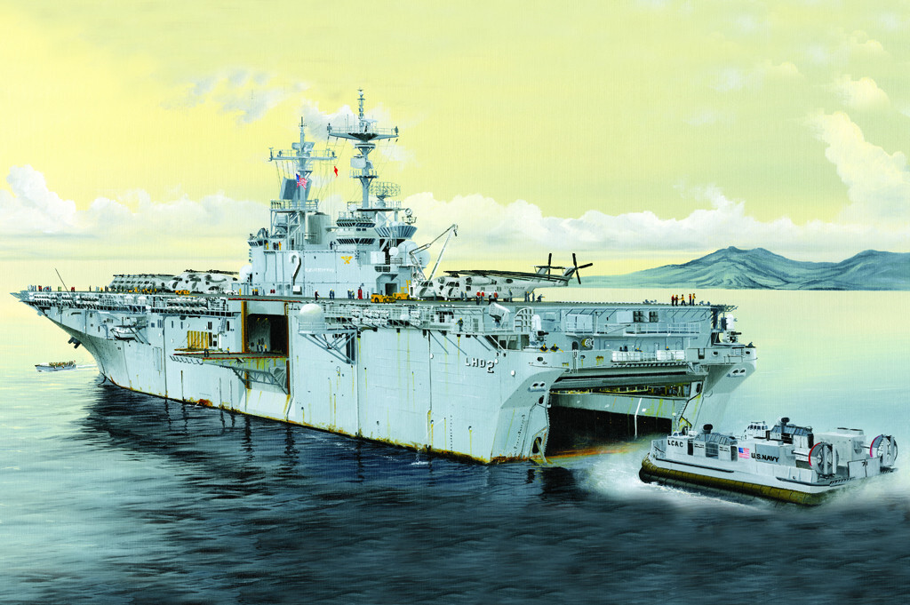 Hobbyboss HB83403 USS Essex LHD-2 maquette de navire de guerre 1:700 pour collectionneur