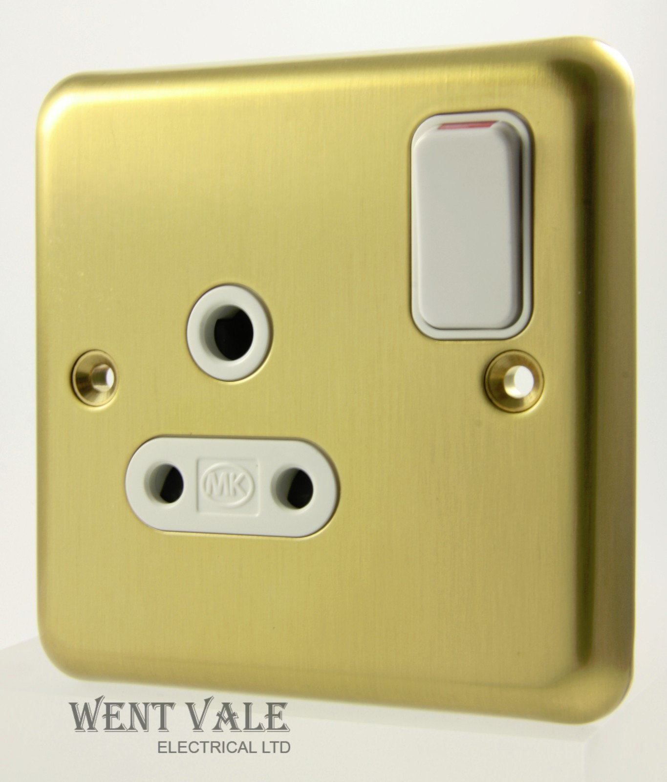 MK Albany Plus - K2881 SAB - 5a Switched Round Pin Socket New
