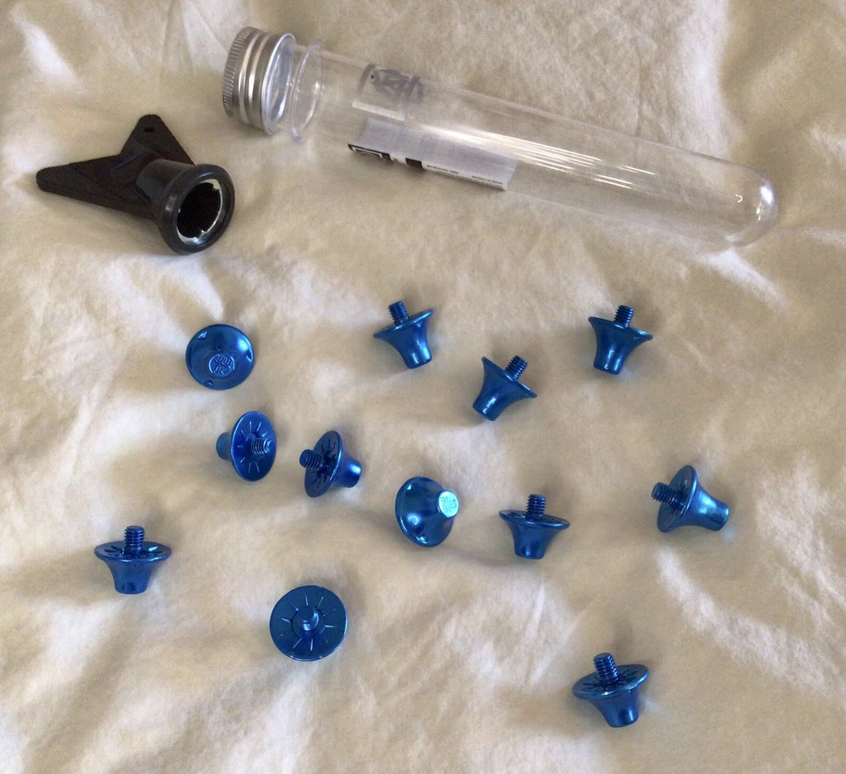 Nike soccer metal store replacement studs