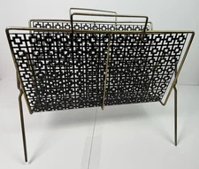 Vintage Atomic Magazine Record Rack Stand Mesh Metal Wire MCM 16"