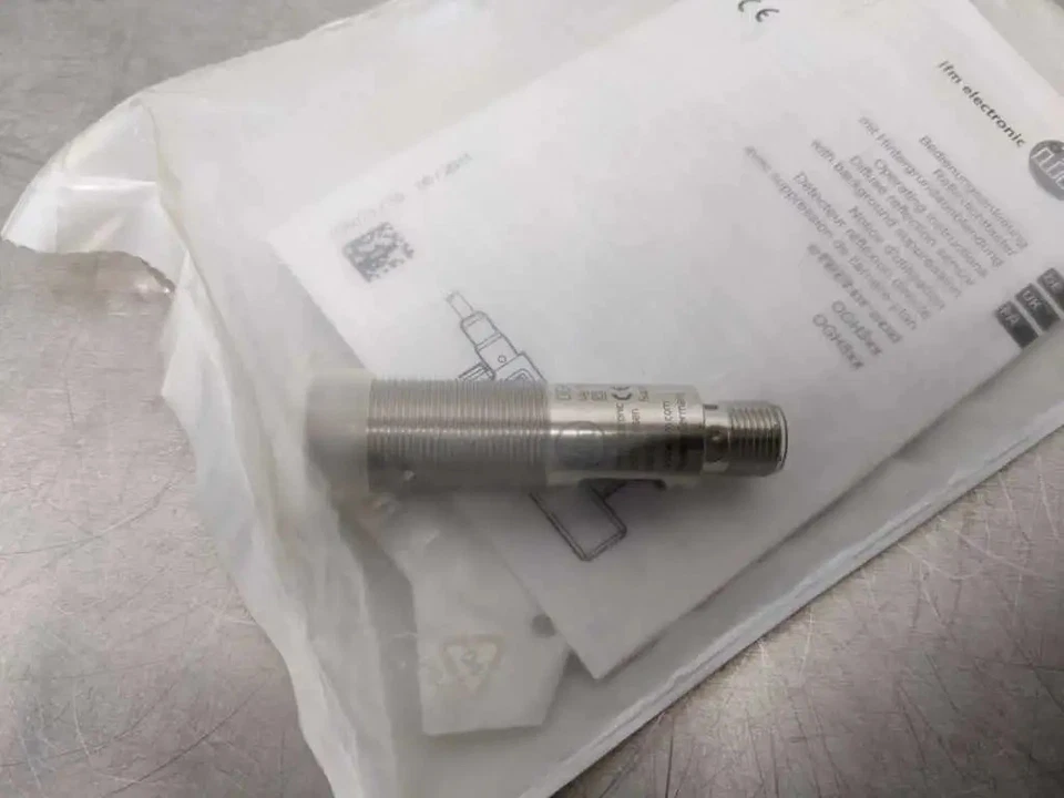 IFM Efector OGH502 Photoelectric Diffuse Reflection Sensor 15-300 mm - Image 3 of 4