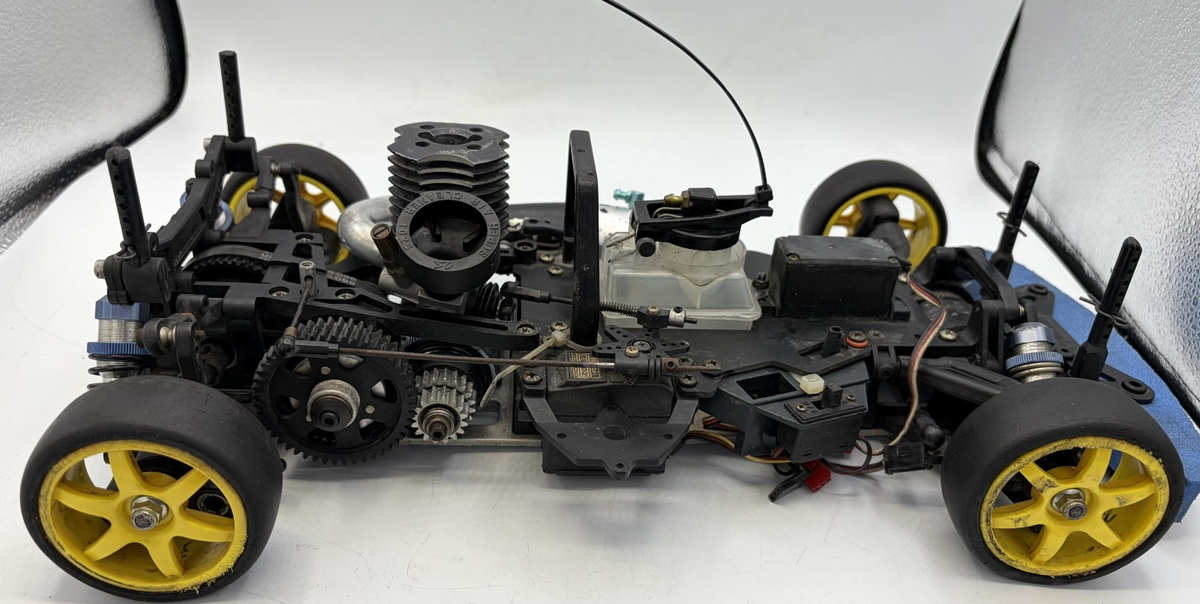 For parts Kyosho engine car V-One R ? 4WD chassis | eBay