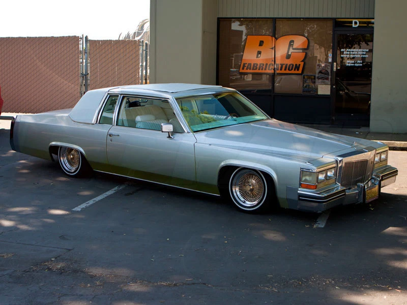 完整 Air Ride 悬架套件 - 1977 - 1984 凯迪拉克 DeVille 级别 3 - 3/8 — 第 2/4 张图片