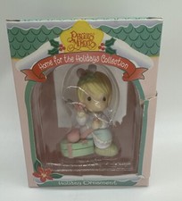 1996 Precious Moments Home for the Holidays Collection Holiday ornament - In box