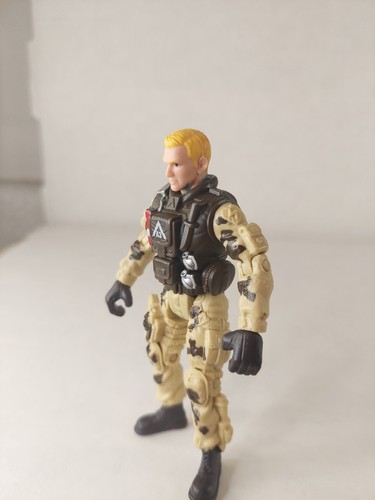 Toys R Us Canada Exclusive Soldier Force Team Patrol Motorbike Soldier Figure - Picture 10 of 10