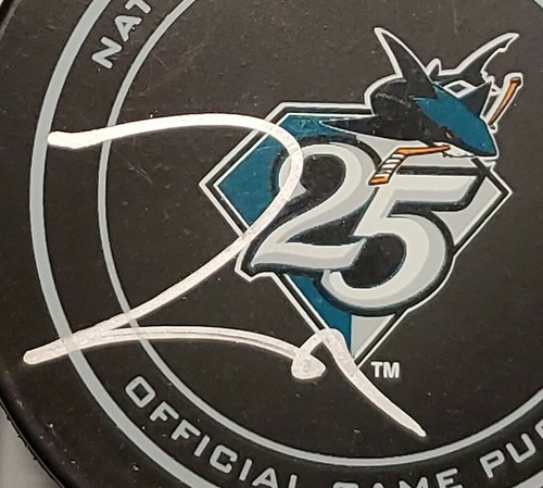 TOMMY WINGELS SIGNED NHL OFFICIAL GAME PUCK SAN JOSE SHARKS PSA/DNA COA 25th AN - Picture 5 of 7