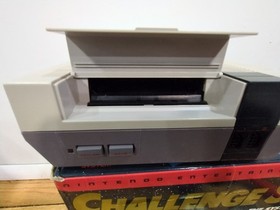 Working NES Nintendo Entertainment System Game Console With Challenge Set Box