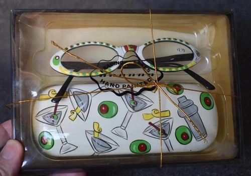 MIB WHIMSICAL HAND PAINTED READING GLASSES STRENGTH +2.75 MARTINI OLIVES MOTIF
