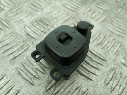 MAZDA 2 DY Spiegeleinstellschalter B25D66600 1.40 Diesel 50kw 2004 17517581