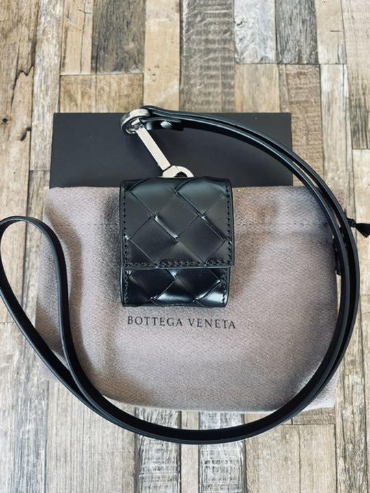 Bottega Veneta Black Intrecciato Leather AirPods Case with