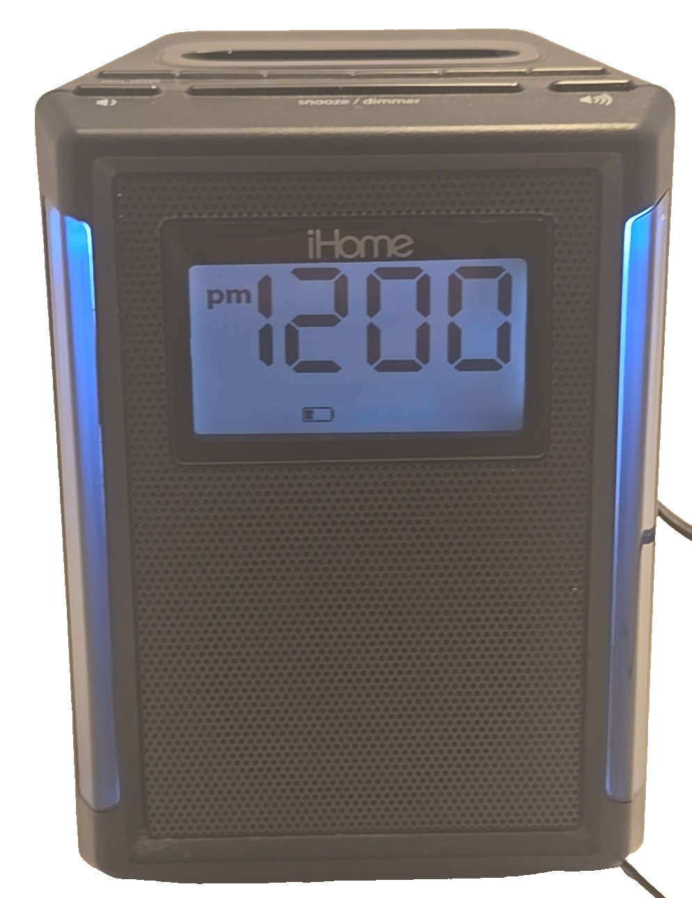 i Home i P 40 Black Docking Alarm Clock Radio w/Power Cord, Preowned,Tested & Works photo