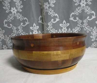 Hand Crafted Turned Segmented Wood Bowl - 7.25'' x 3'' - Signed