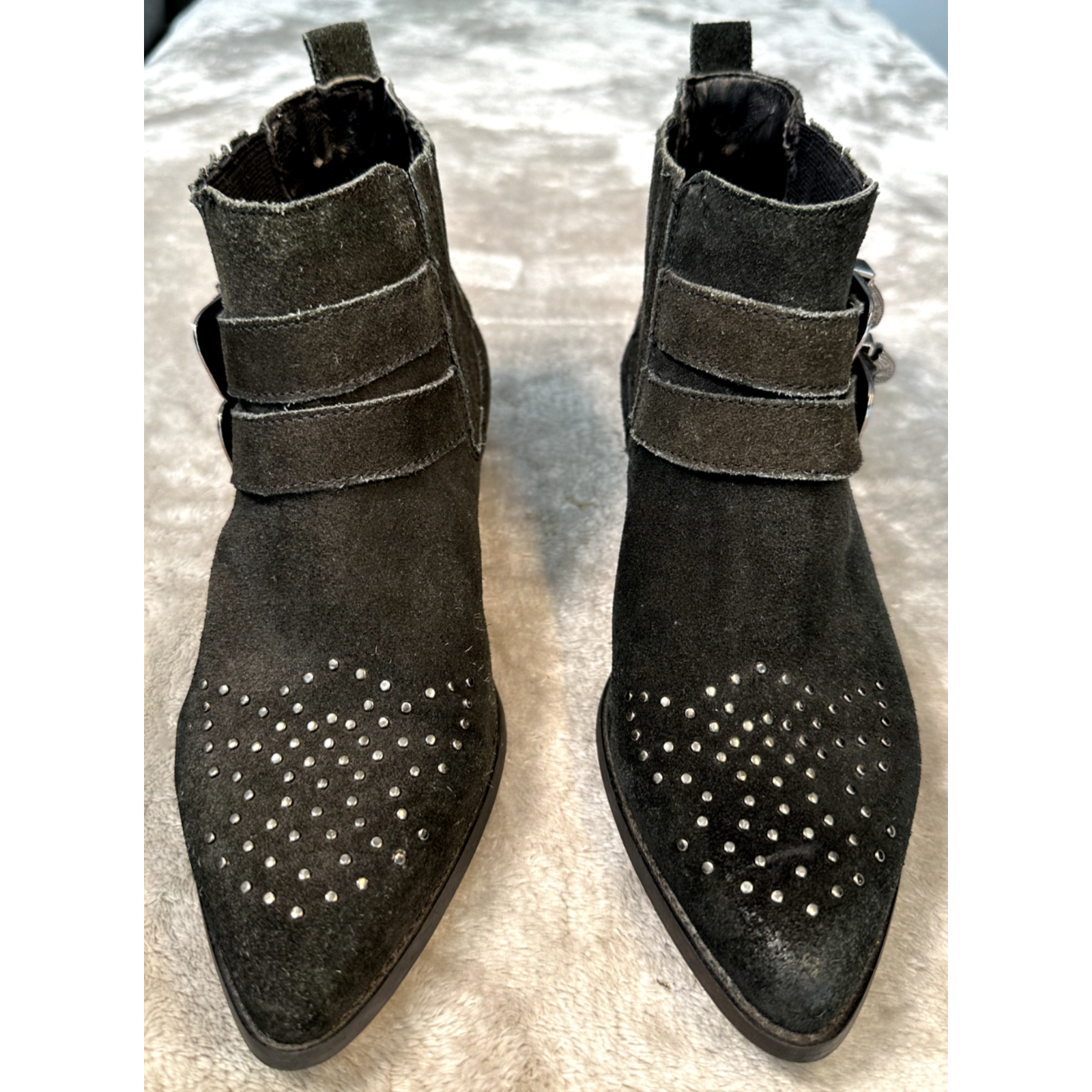Steve Madden Nann Black Suede Western Ankle Boots Studded Buckle Womens Size 8