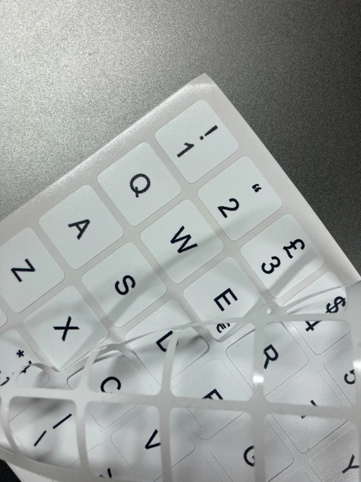 Adesivi Tastiera Italiana Pc Notebook Computer fondo bianco tasto 15x15 mm - Immagine 4 di 4