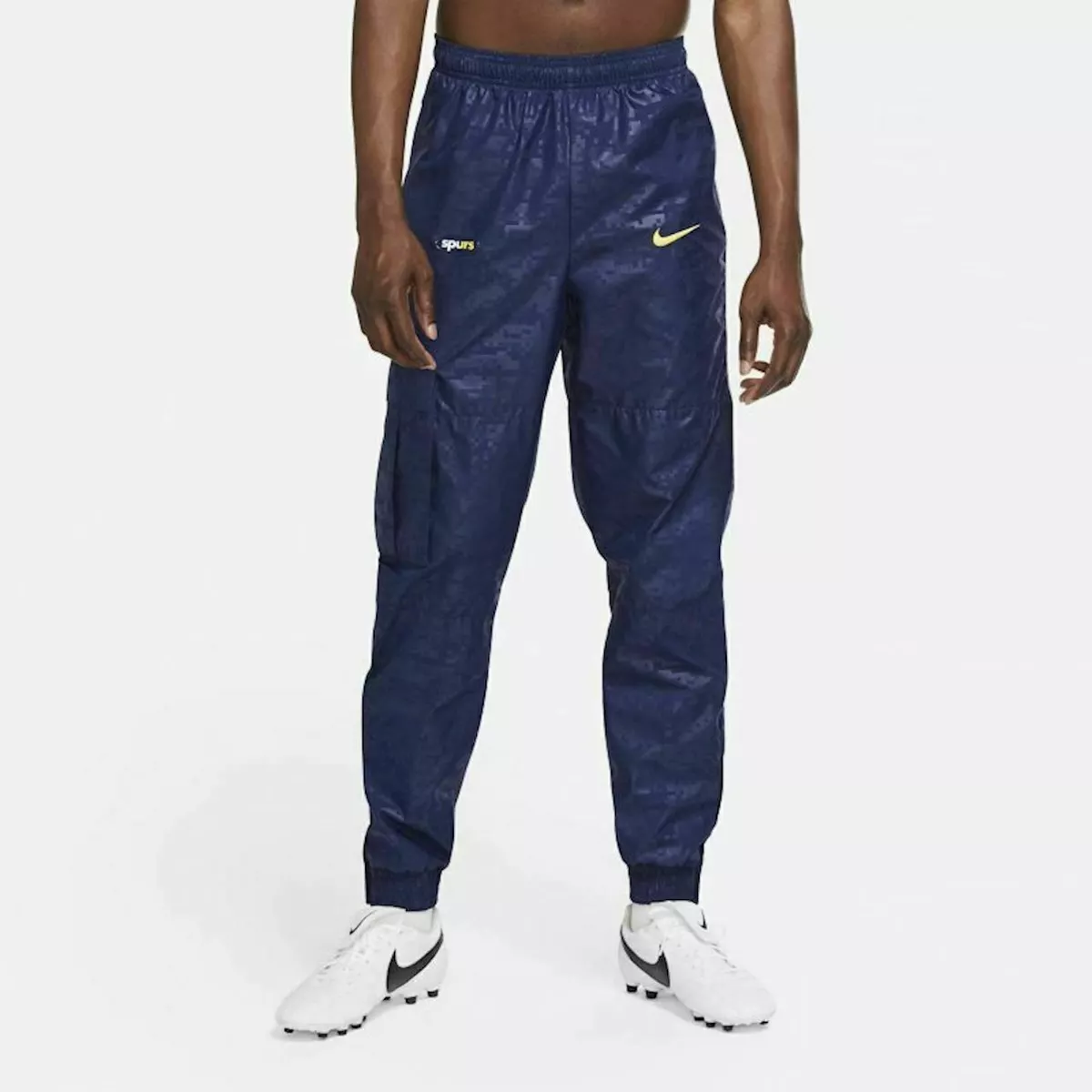 Tottenham track pants hotsell