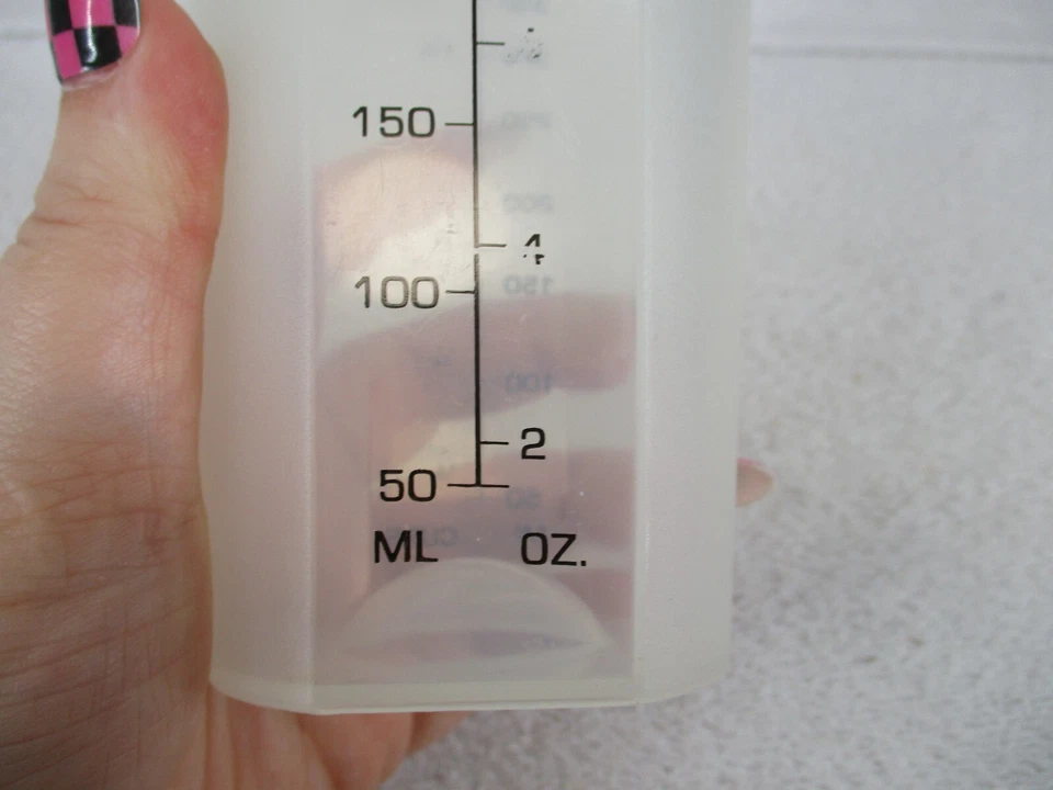 Coctelera Medidora Norpro Capacidad 400ML 1 1/2 Tazas Plástico Translúcido Foto 3 de 4