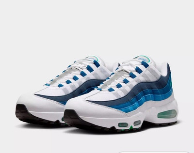 Nike Air Max 95 Men s Low Top Lace-Up Colorblock Sneakers White Blue