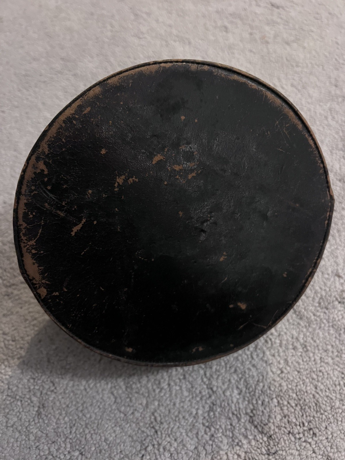 Antique Drawstring Collar Bag with Flat Bottom - image 5