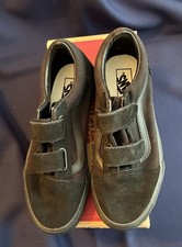 Boy s Black Vans Old Skool V NIB
