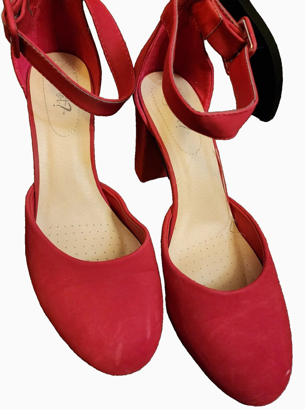 Y NOT? KAILI red heel sandals shoes- size 11M - 4¨