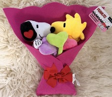 SNOOPY WOODSTOCK Valentine Bouquet Peanuts Valentine's Day Plush NWT Ruz