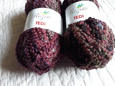 2 Rozetti Tedi Boucle Acrylic Blend Bulky Berry Green Variegated 3.5 Oz 82Yds