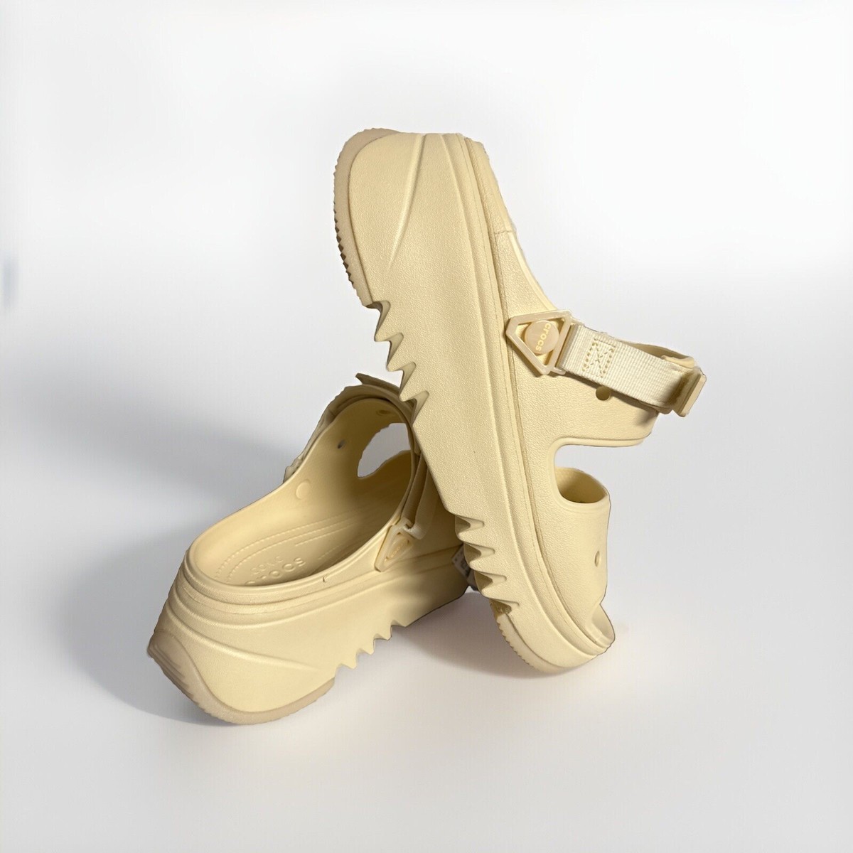 Crocs Hiker Xscape Sandal Vanilla Beige Men Unisex Platform Shoes