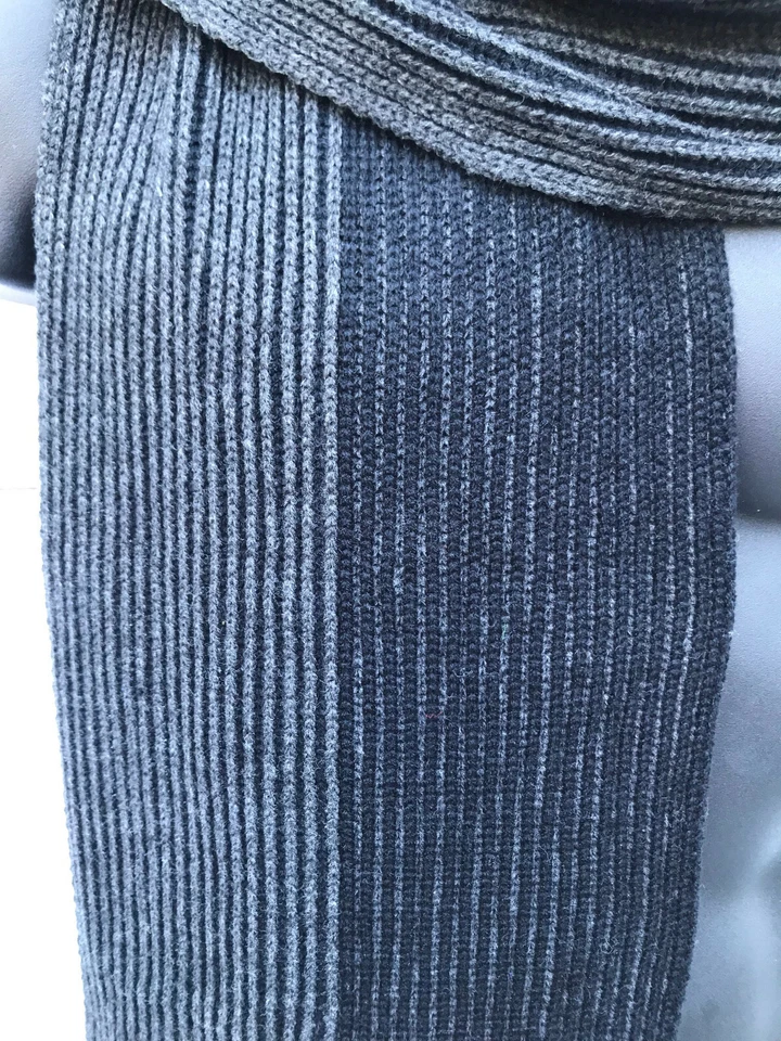 Calvin Klein Men's Black / Gray Scarf Acrylic Size 77"x10" - Image 2 of 4