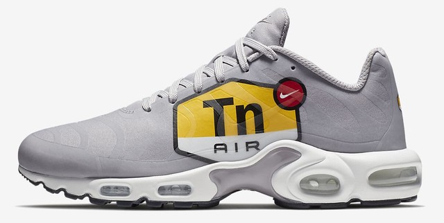 air max plus big logo