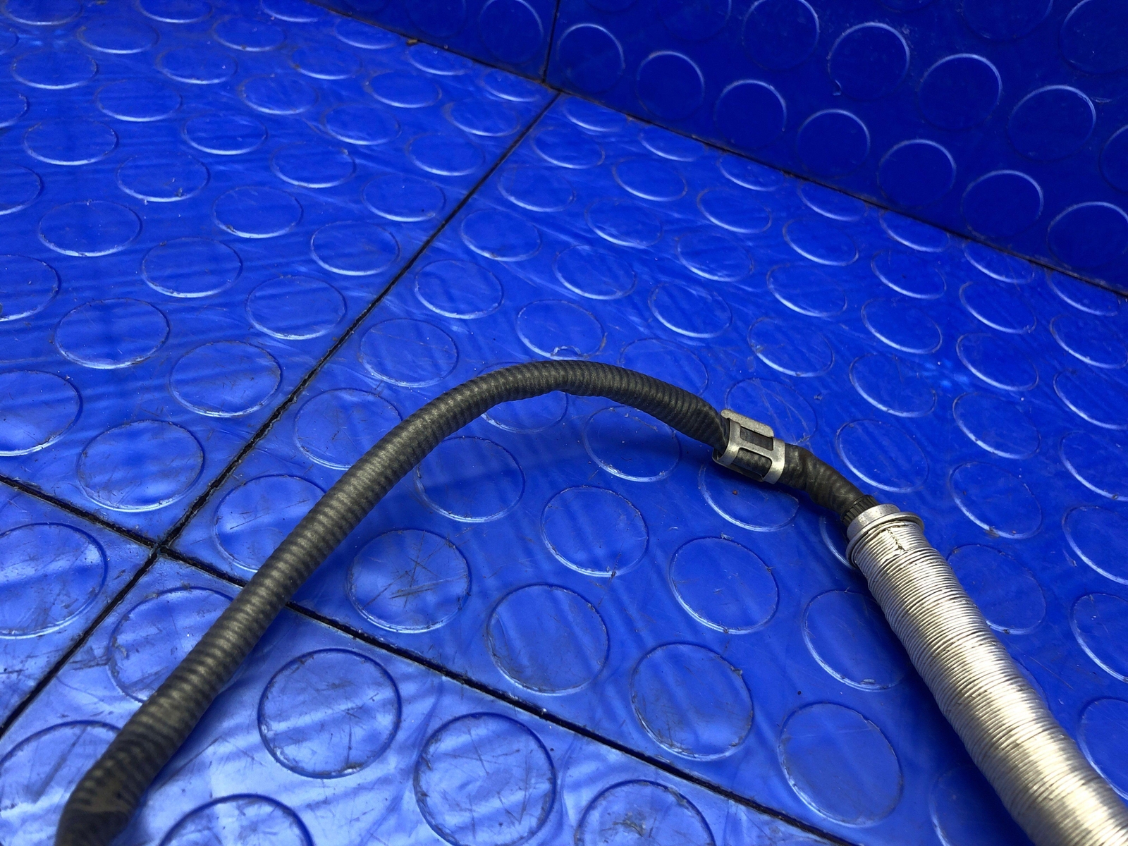 2014-2020 BMW I8 OEM 1.5L O2 OXYGEN SENSOR SET 8617029 8617030