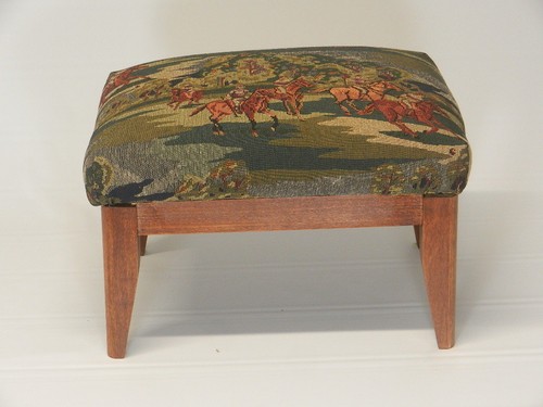Hand Made Pictorial Tapestry Footstool with Solid Wood Frame - Picture 19 of 24