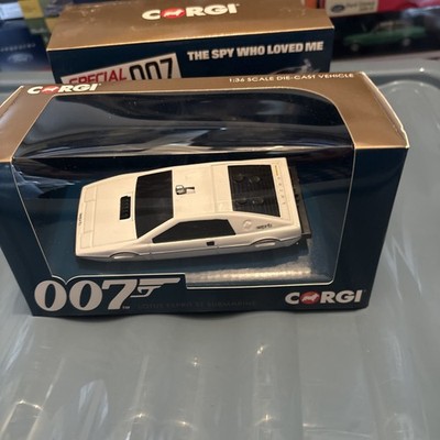 CORGI JAMES BOND S LOTUS ESPIT ST U-BOOT.  CC04513 Jubiläum 