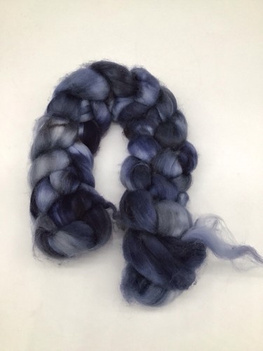 3 Skeins Roving Wool: Spinner's Candy "Blueberry" + 2 Unlabeled - Picture 5 of 6