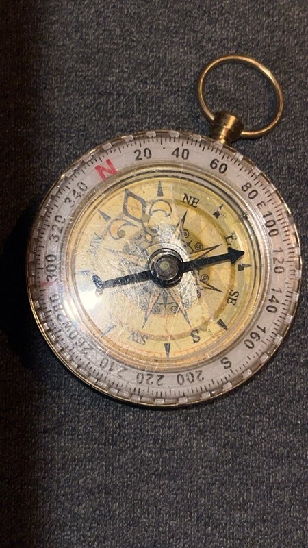 Metal Pocket Compass w/ Key Ring Loop - Hiking Direction Sensor, Silver/Gold