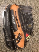 Mizuno MZ1391 Baseball Softball 13  Glove Mitt Professional Model Max Flex LHT