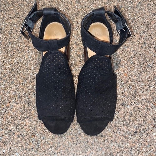 Hannah Black chunky block bootie heels 9 Target - Picture 9 of 11