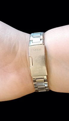 Fossil Silver Tone Stainless Steel Mother Of Pearl Face White Crystal Watch Work Fossil Silver Tone Stainless Steel Mother Of Pearl Face  main image 3