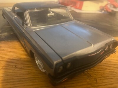 Jada 1:24 - LOPRO - 1964 Chevrolet Impala SS Grey W/Black