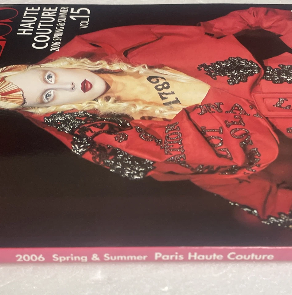 GAP Press magazine2006 Spring/Summer Paris Haute Couture collection -Runway look - Image 4 of 4